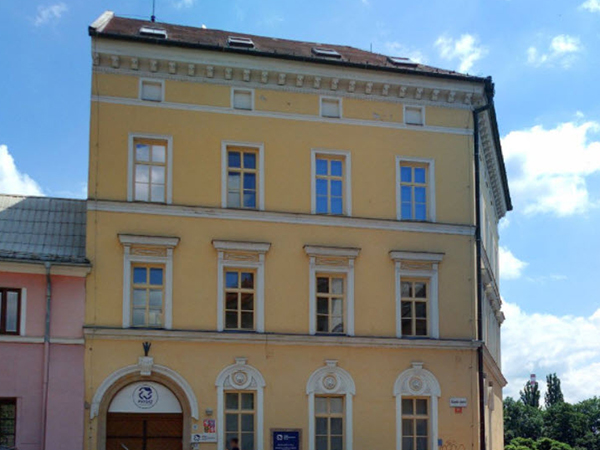 BUDOVA_VS_143172